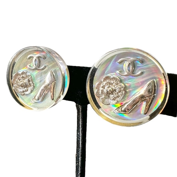 Authentic CHANEL Aurora Borealis Iridescent Rainbow Vintage ‘97 Clip On Earrings - Picture 6 of 16